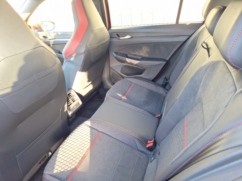 Volkswagen Golf 2.0 Tsi 300 Gti Clubsport Dsg Red #6