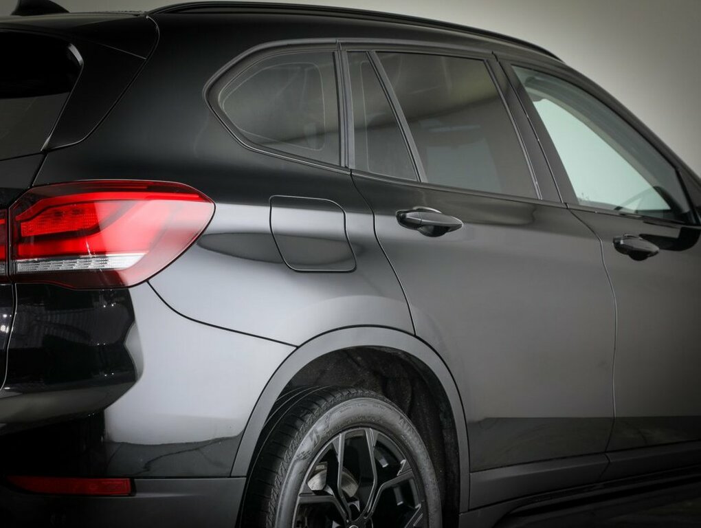 BMW X1 2L Xline Black #5