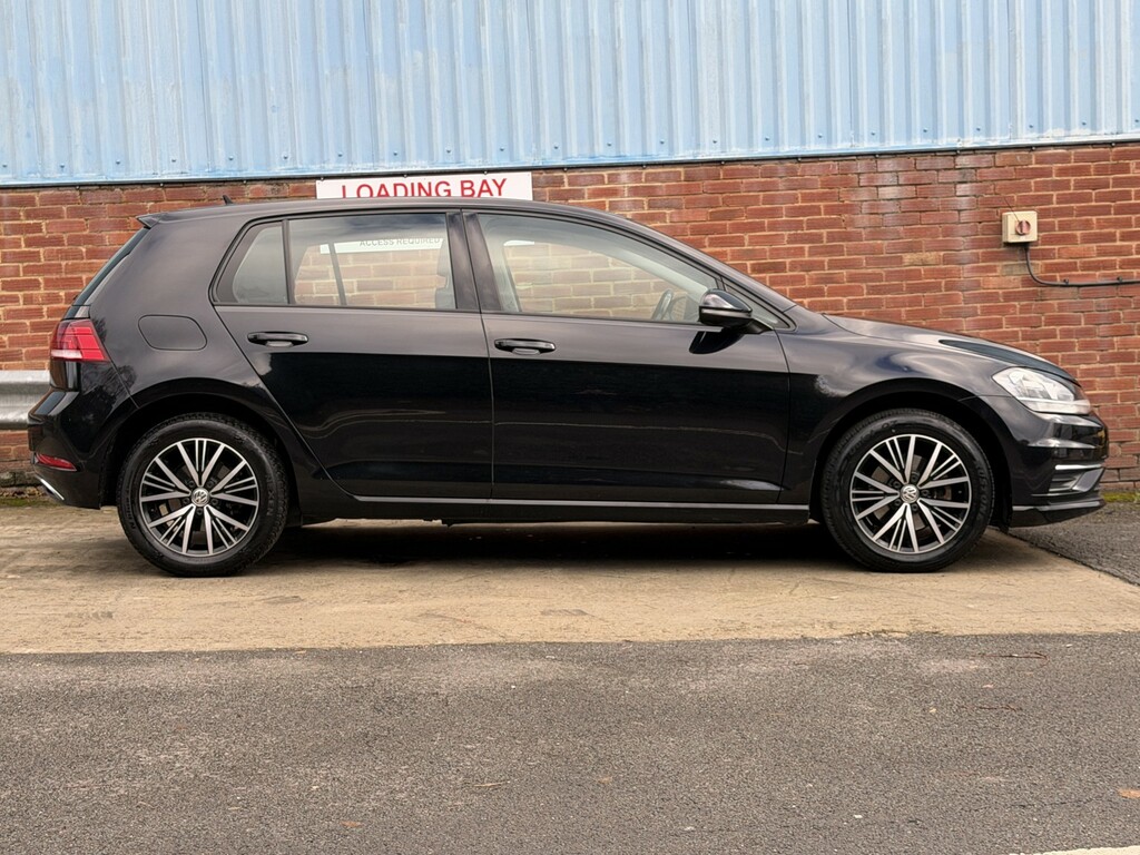 Volkswagen Golf Hatchback 1.4 Tsi Se 2018 Black #6